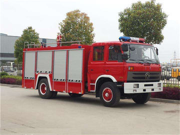 Китай Профессиональное 4кс2 4000 воды пожарного литров одобренной тележки 4м3 ТС16949 спасения поставщик